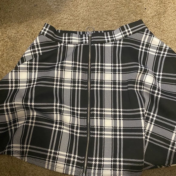 Hot topic skirt - Picture 1 of 2